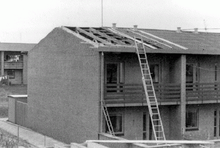 storm mod gavlen af et hus